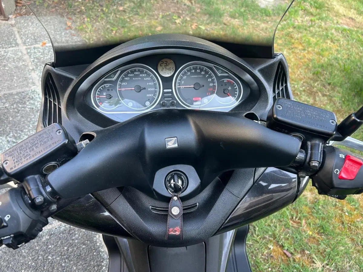 Honda Silver Wing 400 (2006 - 09) (4)