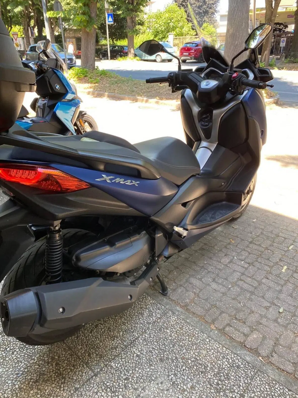 Yamaha X-Max 400 ABS (2017 - 20) (2)