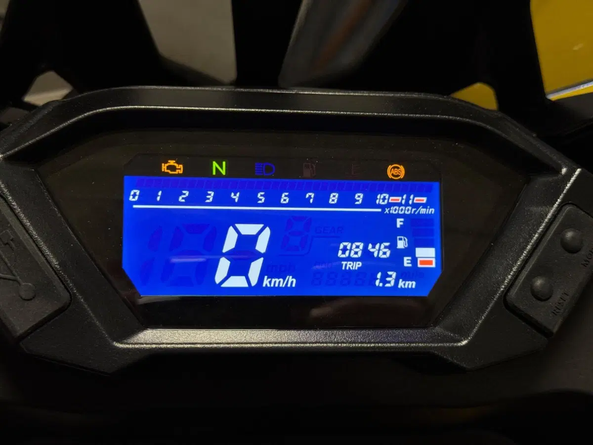 Voge Valico 300 Rally (2022 - 26) (2)