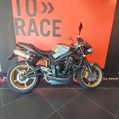Triumph Street Triple (2007 - 12) usata