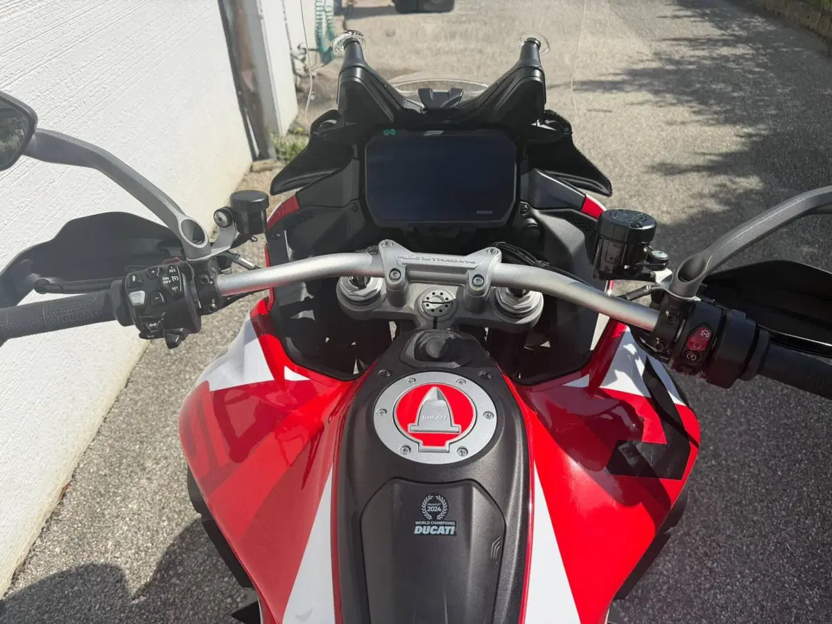 Ducati Multistrada V4 S (2021 - 24) (3)