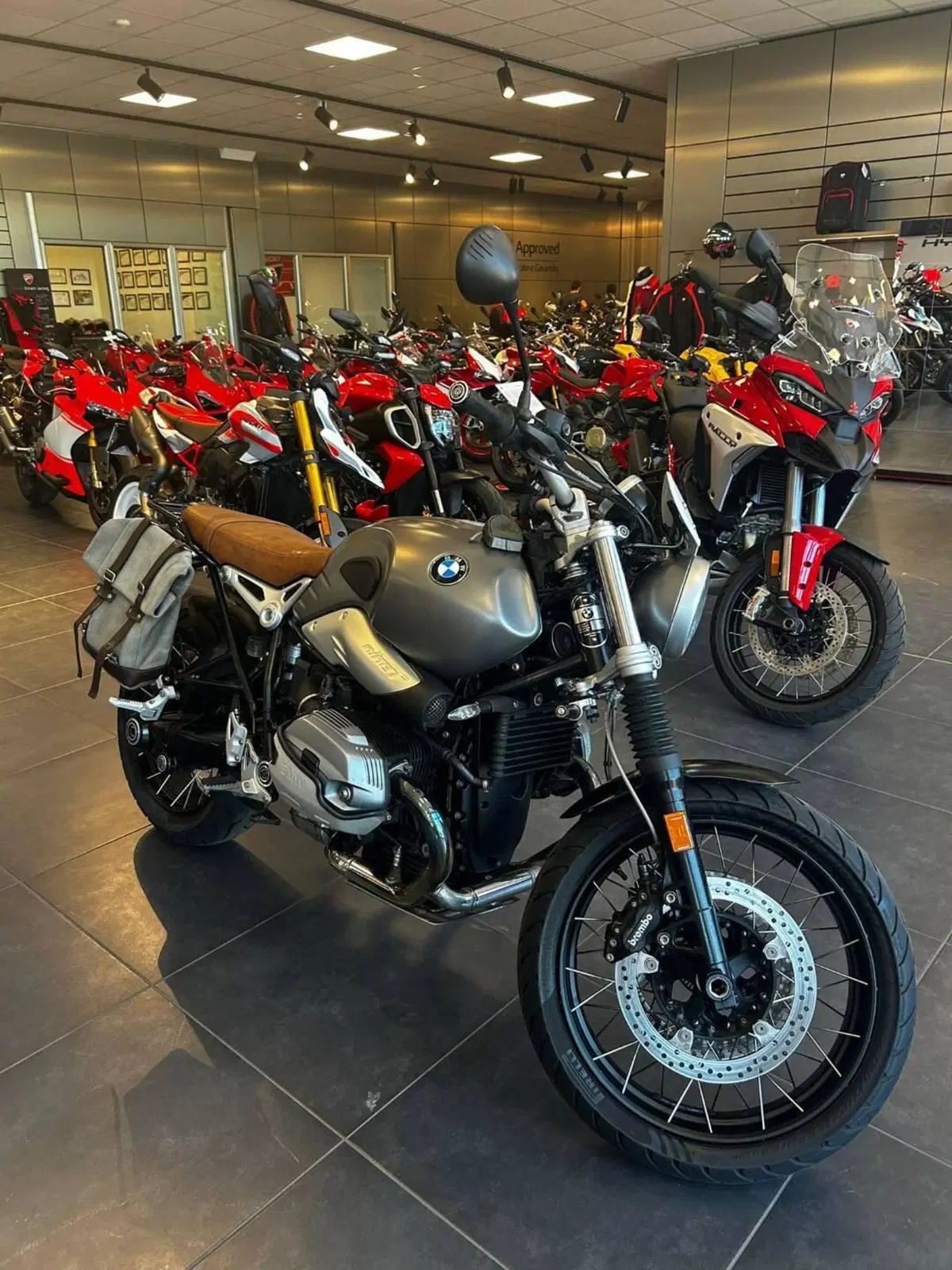 Bmw R nineT 1200 Scrambler (2016 - 20) (4)