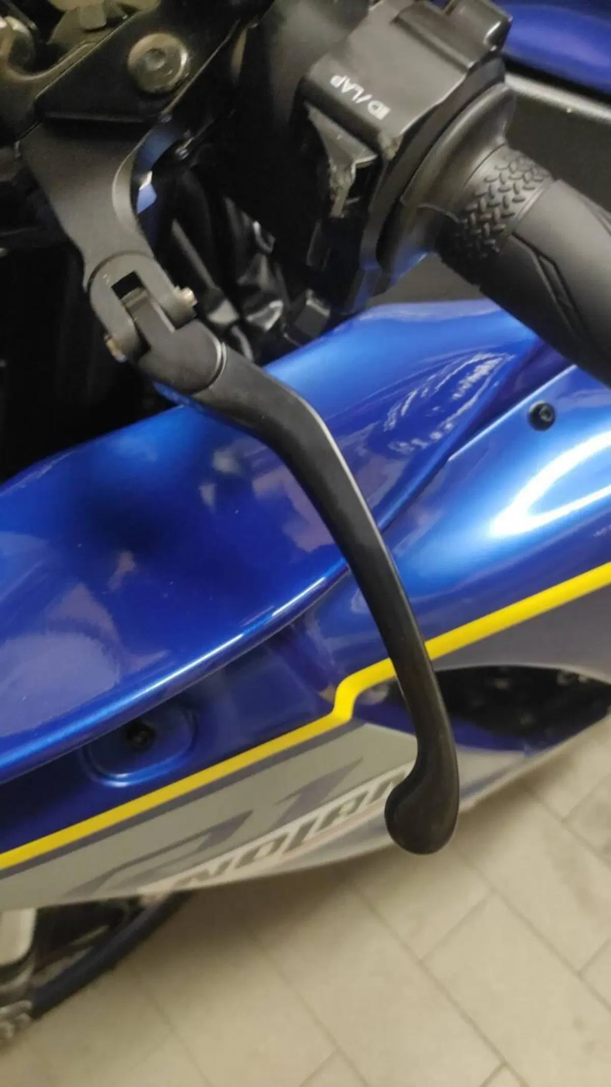 Yamaha YZF R1 (2020 - 25) (5)
