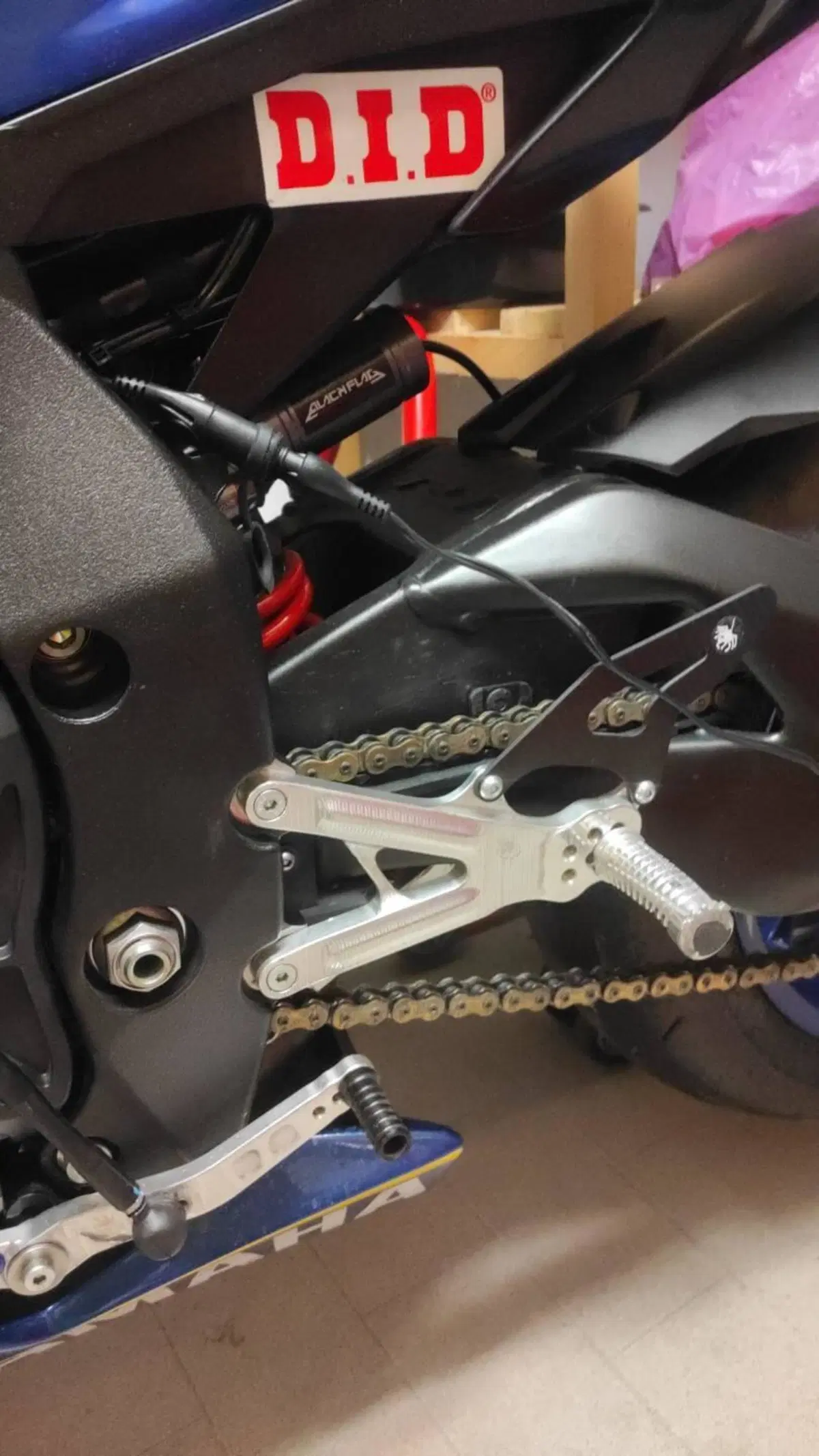 Yamaha YZF R1 (2020 - 25) (7)