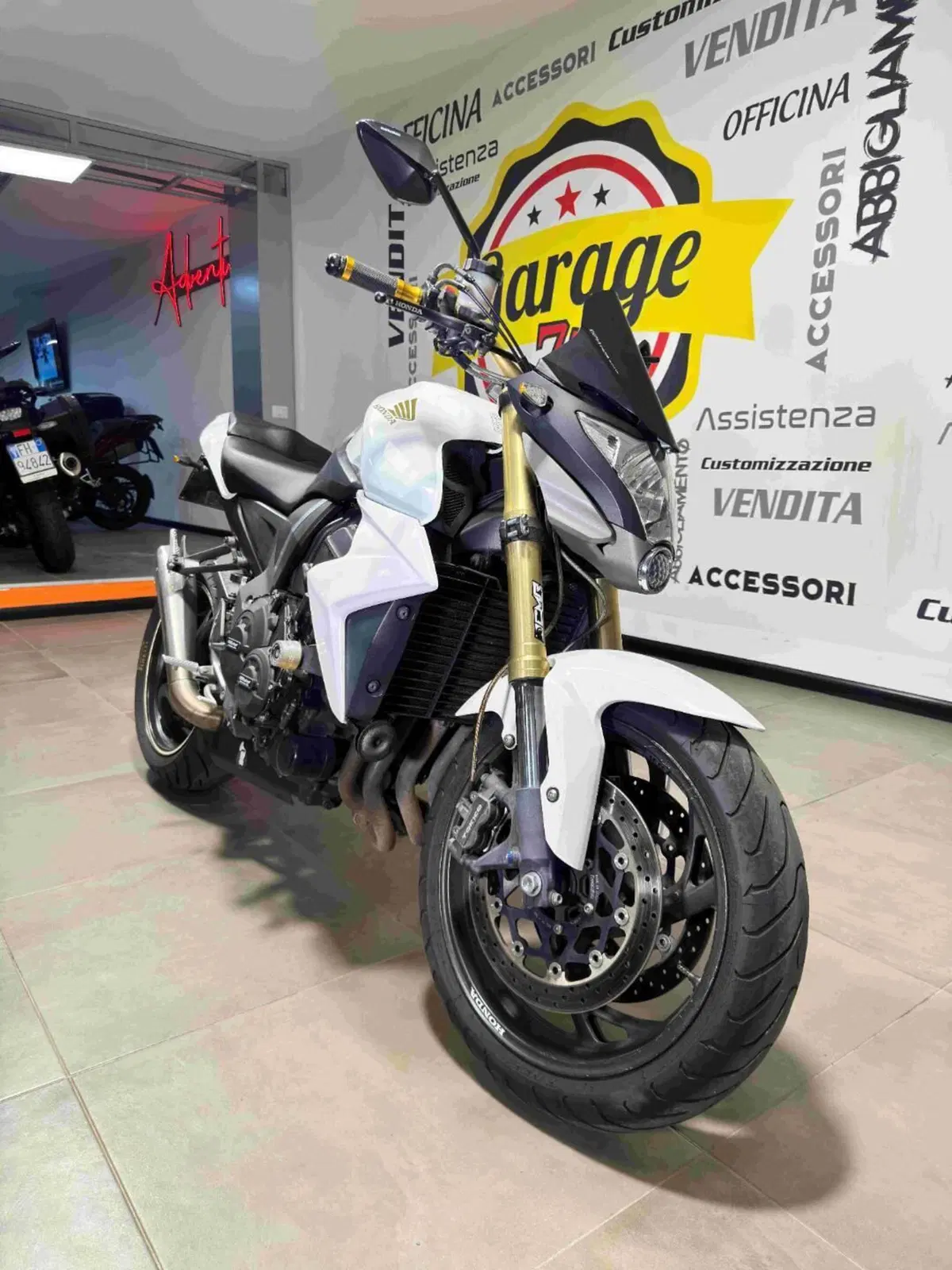 Honda CB 1000 R (2008 - 10) (2)