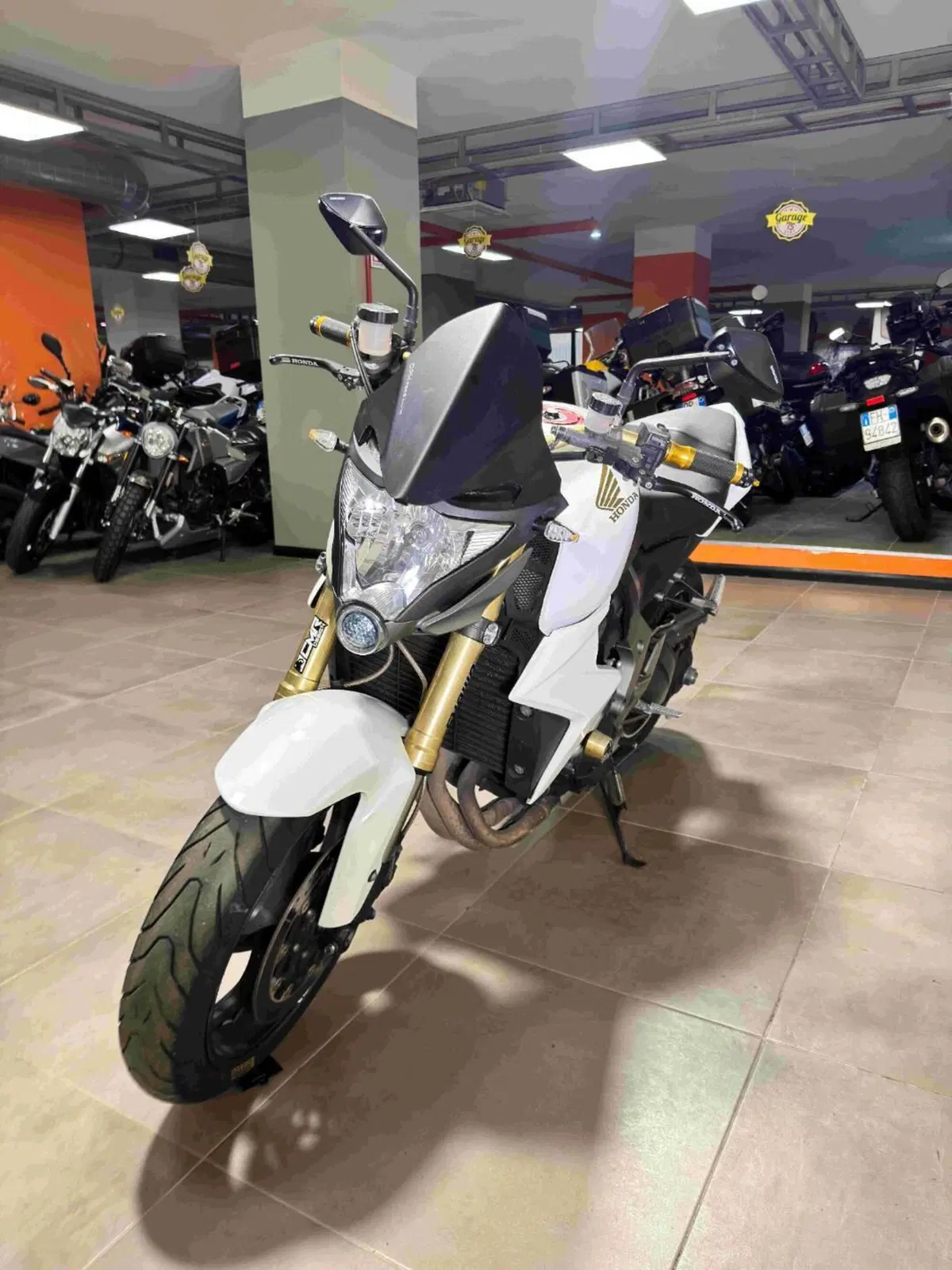 Honda CB 1000 R (2008 - 10) (3)