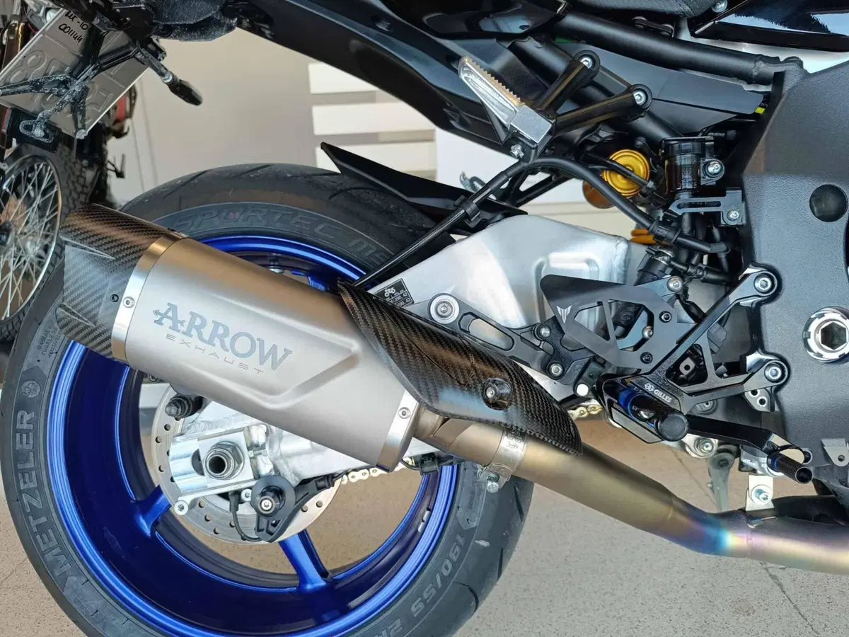 Yamaha MT-10 SP (2022 - 25) (9)
