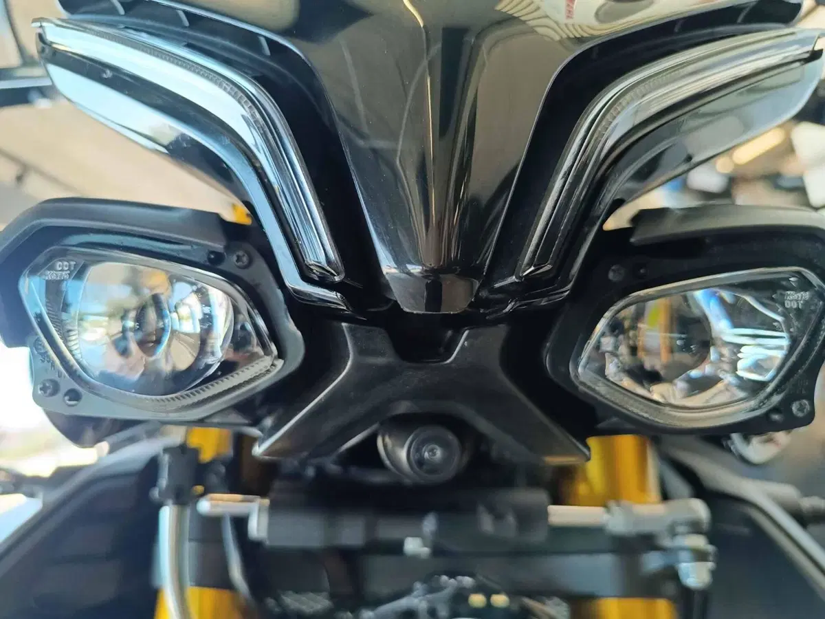 Yamaha MT-10 SP (2022 - 25) (12)