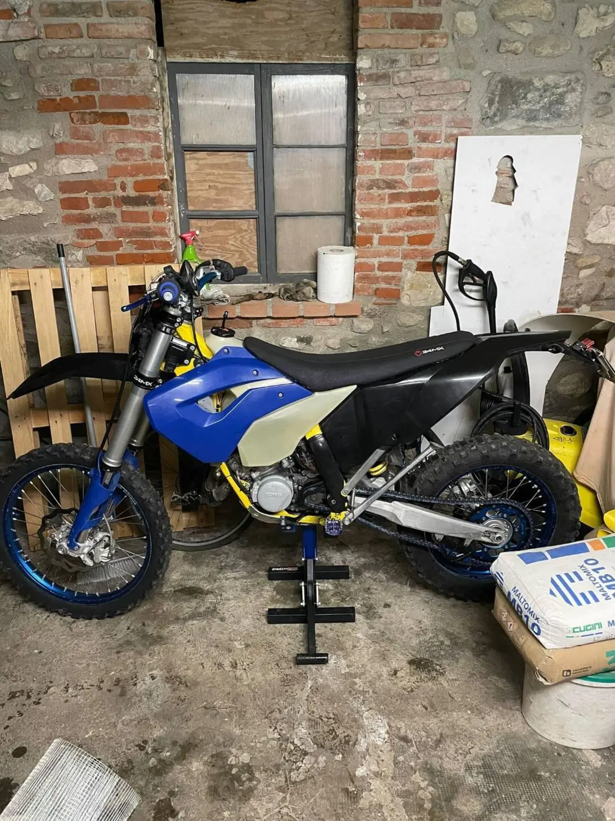 Husaberg TE 125 (2012) (2)