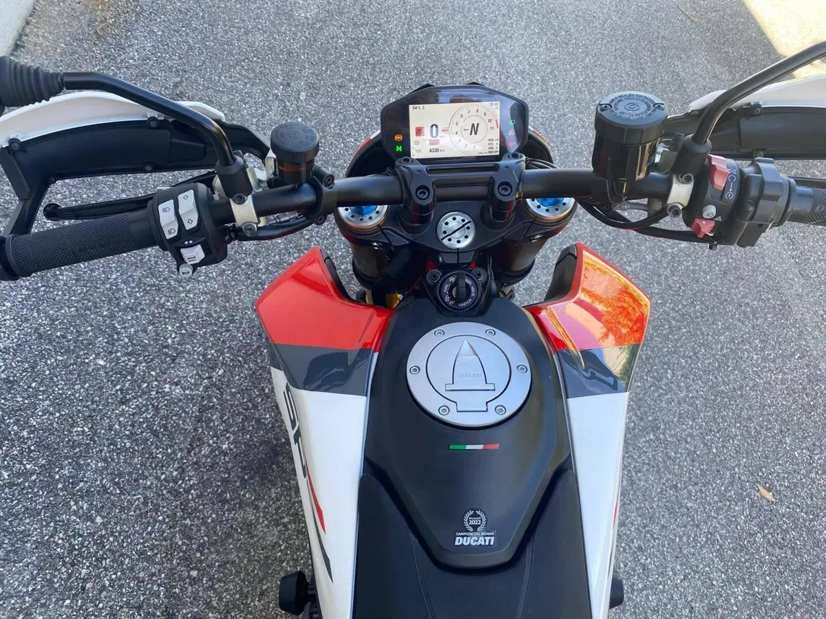 Ducati Hypermotard 950 (2022 - 25) (4)