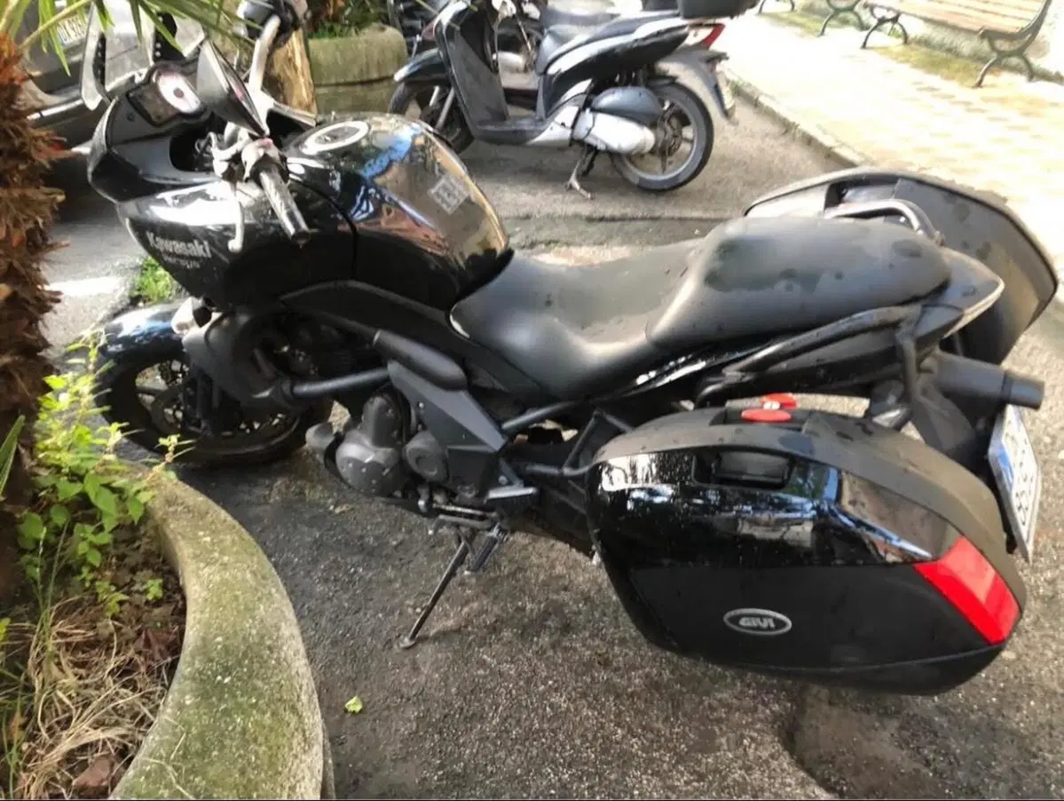 Kawasaki Versys 650 (2010 - 13) (2)