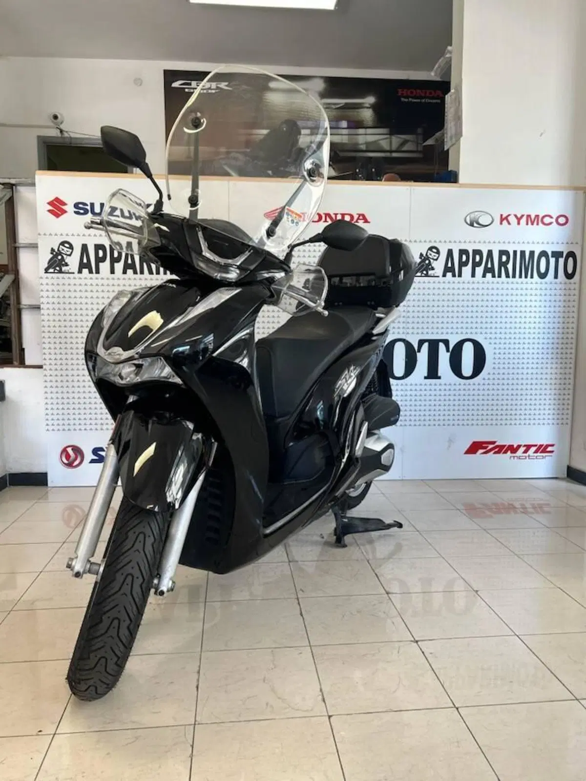 Honda SH 350 (2021 - 24) (3)