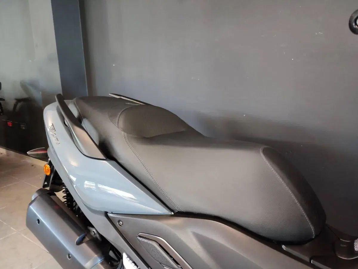 Yamaha Tricity 300 (2021 - 24) (5)