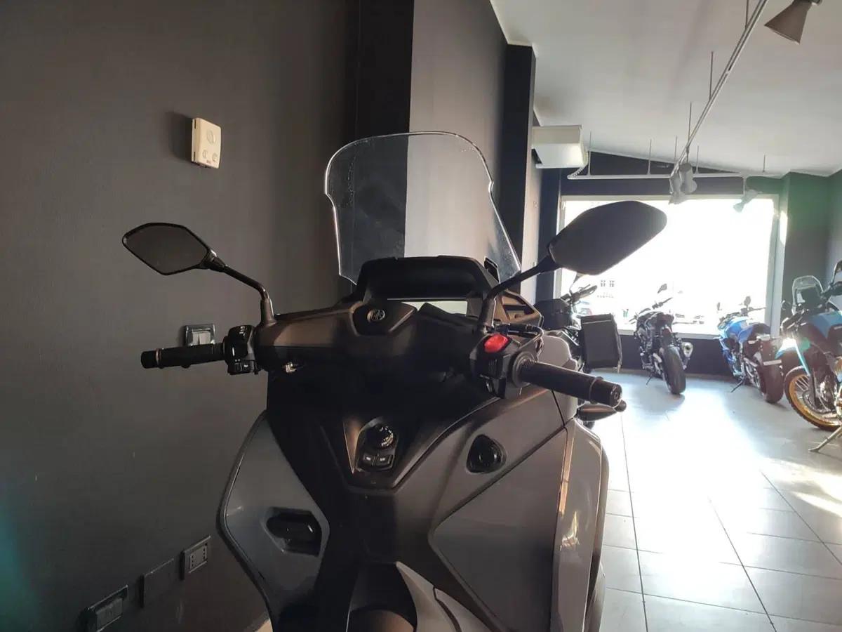 Yamaha Tricity 300 (2021 - 24) (6)