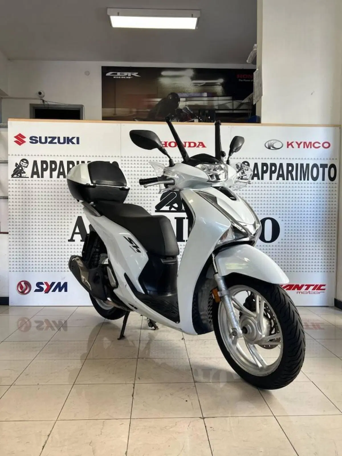 Honda SH 125i (2017 - 19) (2)