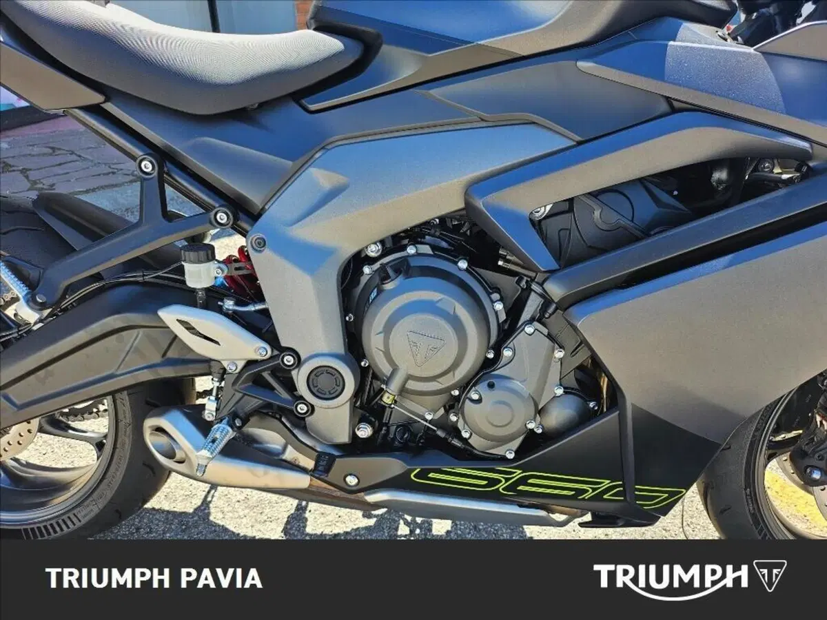 Triumph Daytona 660 (2024 - 26) (11)