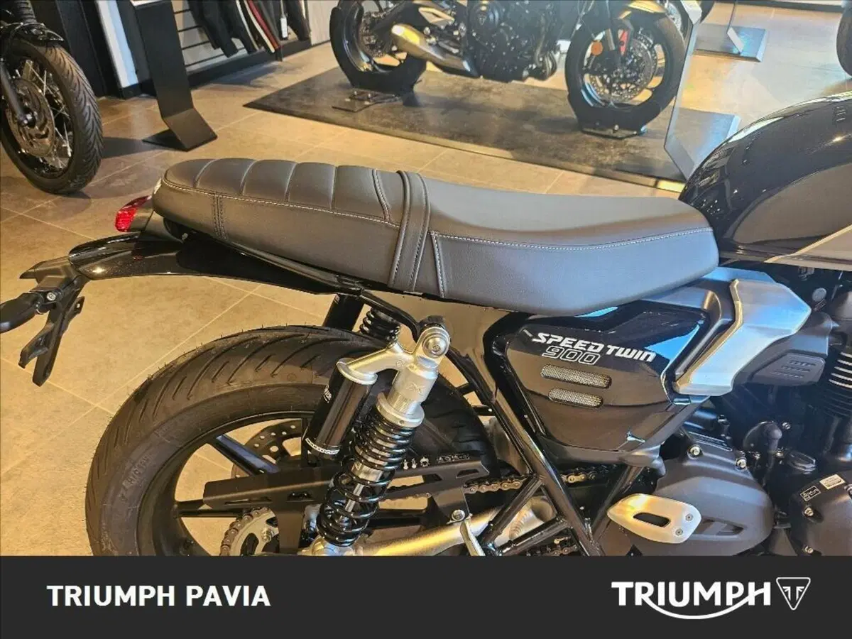 Triumph Speed Twin 900 (2025 - 26) (10)