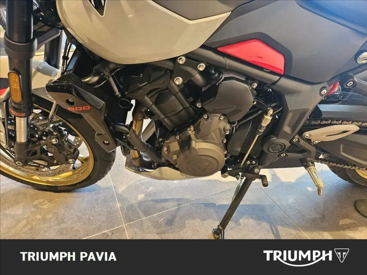 Triumph Trident 800 (2026) (16)