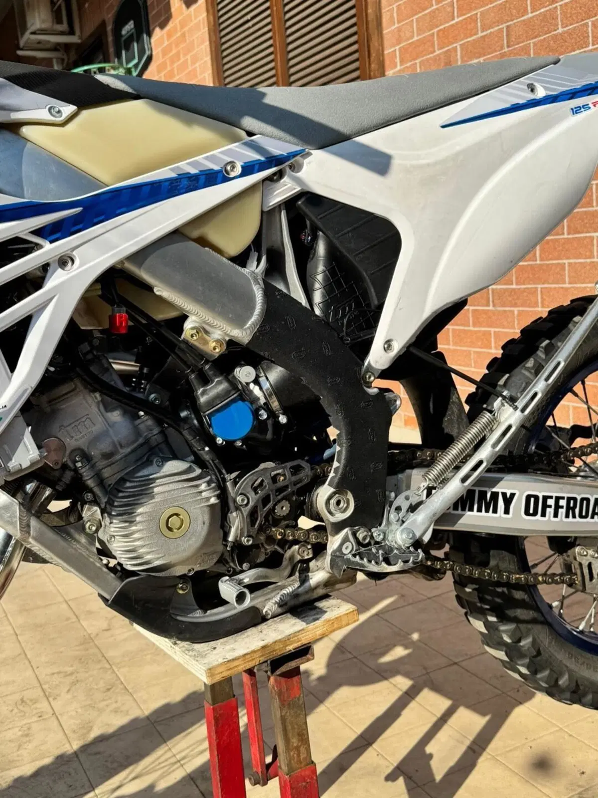 Tm Moto EN 125 Fi 2T (2024) (4)