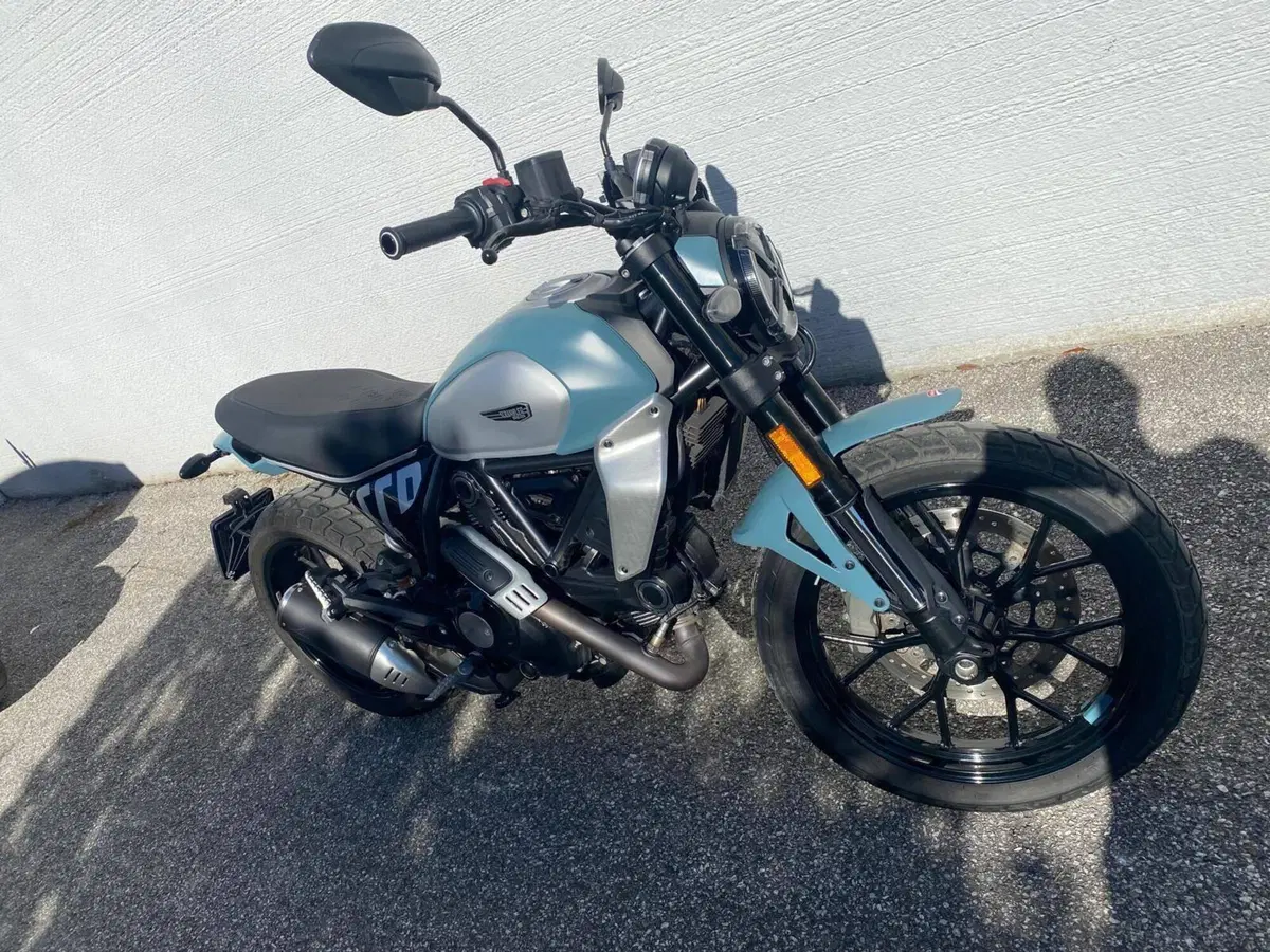 Ducati Scrambler 800 Icon (2023 - 24) (2)