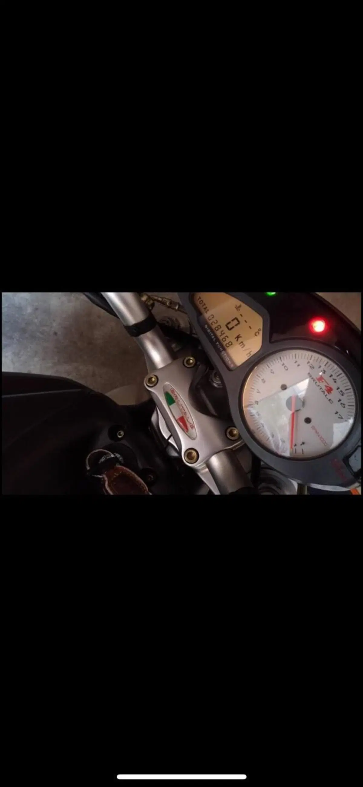 MV Agusta Brutale 750 America (2004 - 06) (3)