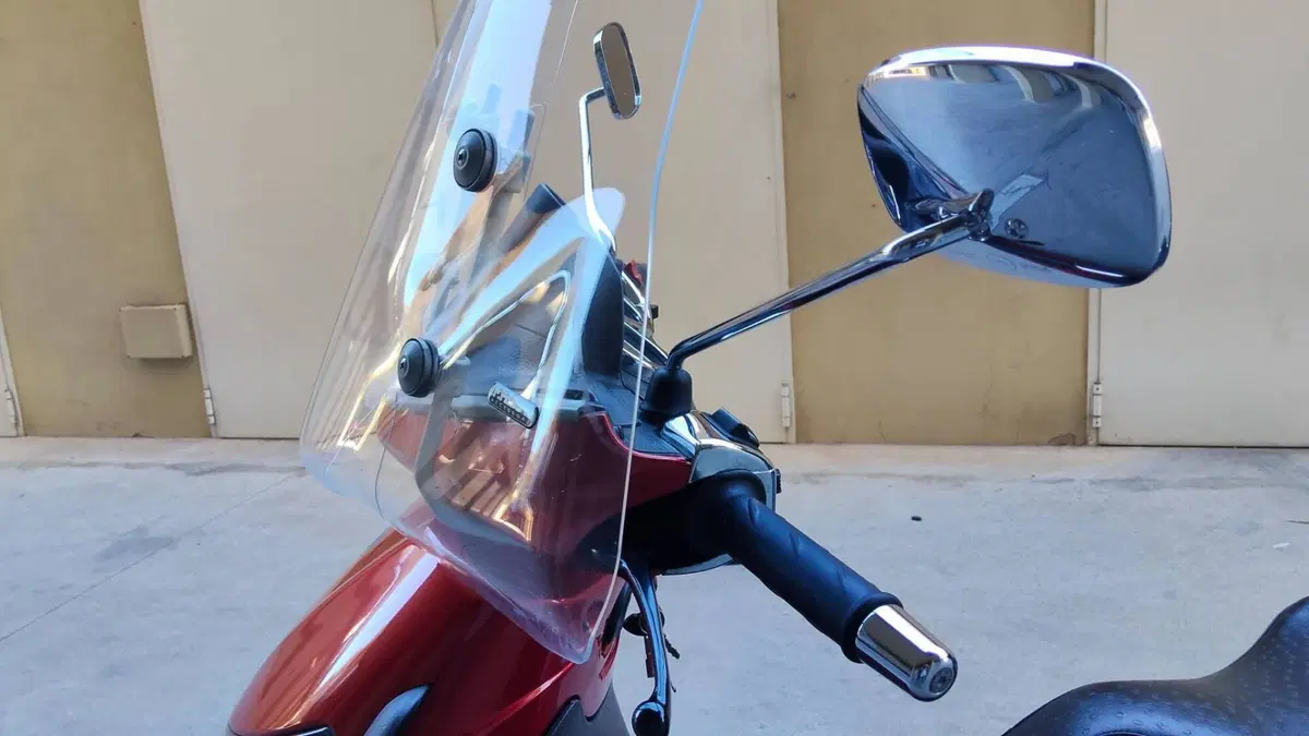 Piaggio Beverly 250 (2004 - 05) (2)