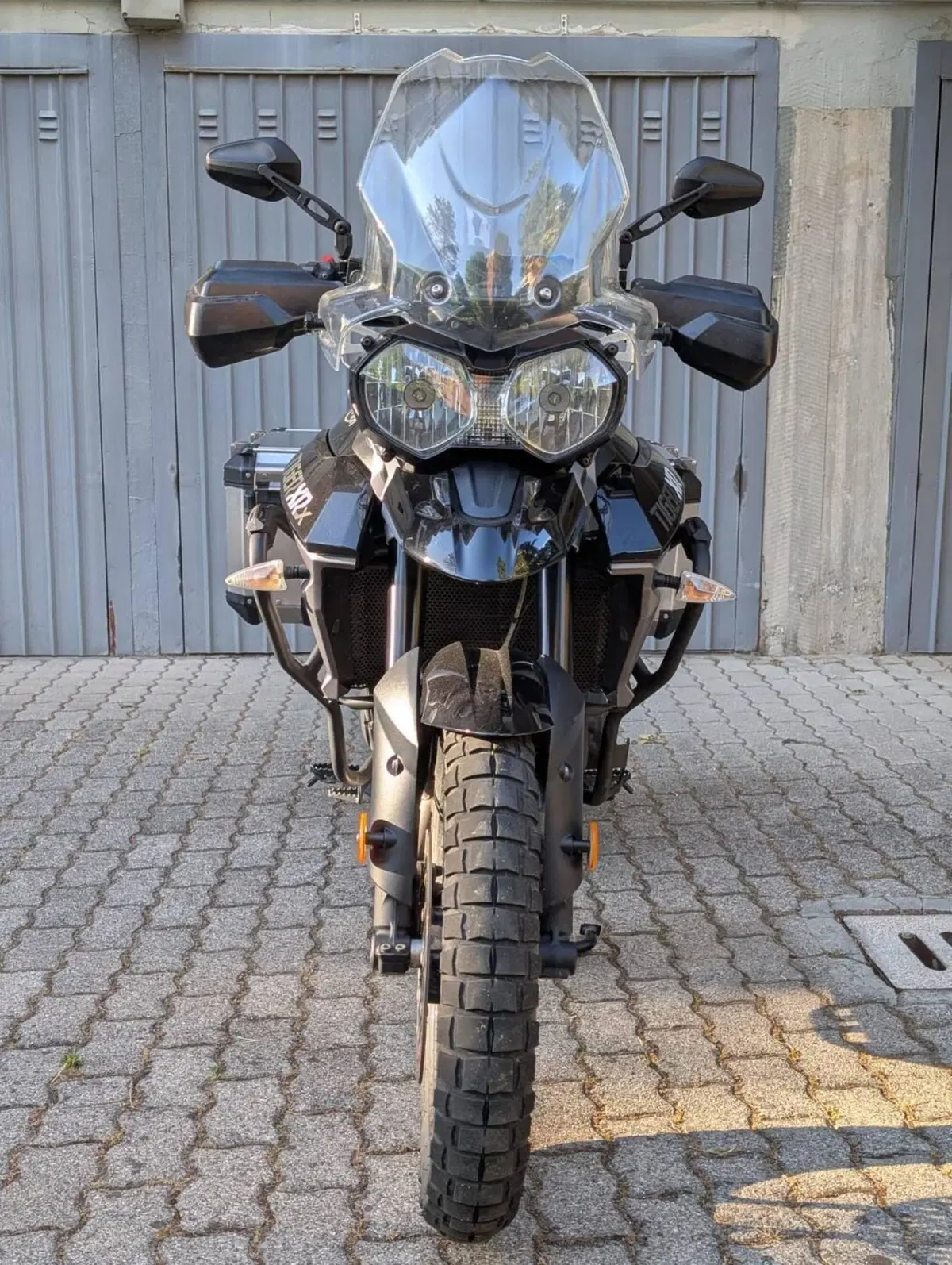 Triumph Tiger 800 XRx (2015 - 17) (2)