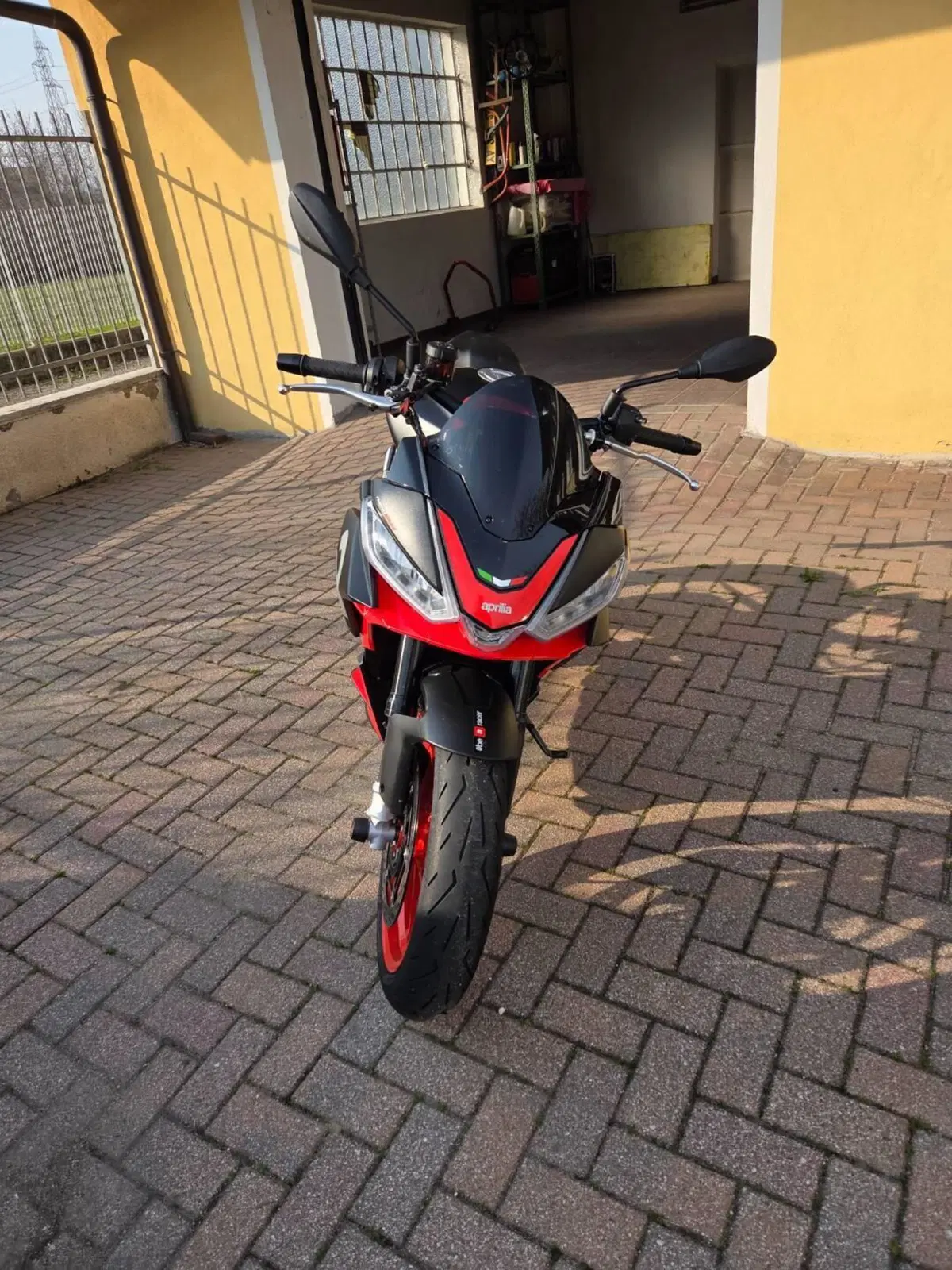 Aprilia Tuono 660 (2021 - 25) (4)