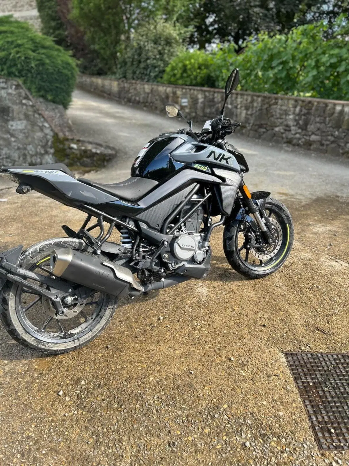 CFMOTO 300NK (2021 - 26) (8)