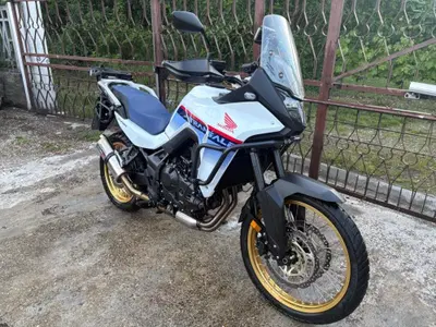 Honda Transalp XL750 (2023 - 24) usata