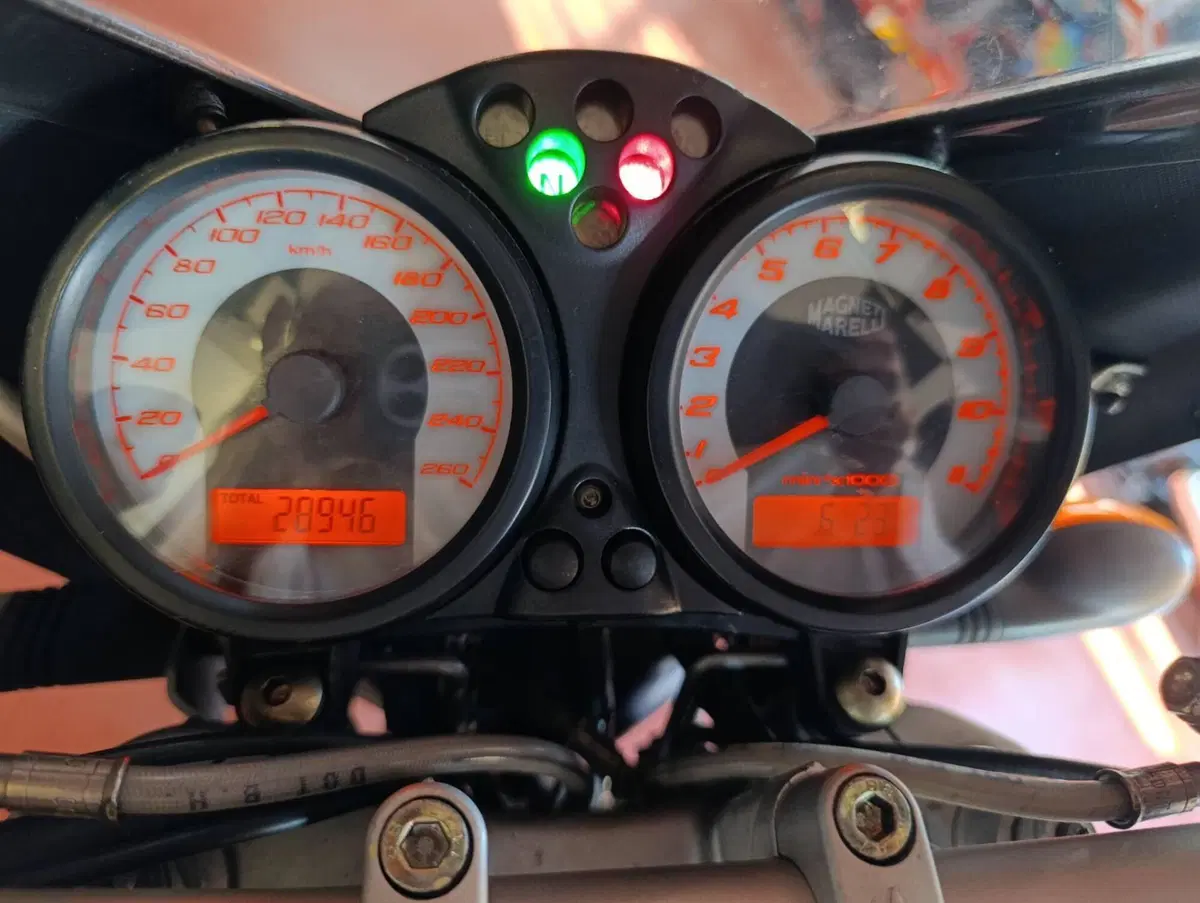 Ducati Monster S4R (2003 - 05) (4)
