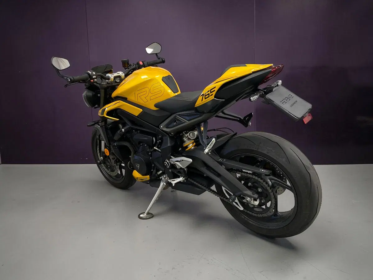 Triumph Street Triple 765 RS (2023 - 26) (3)