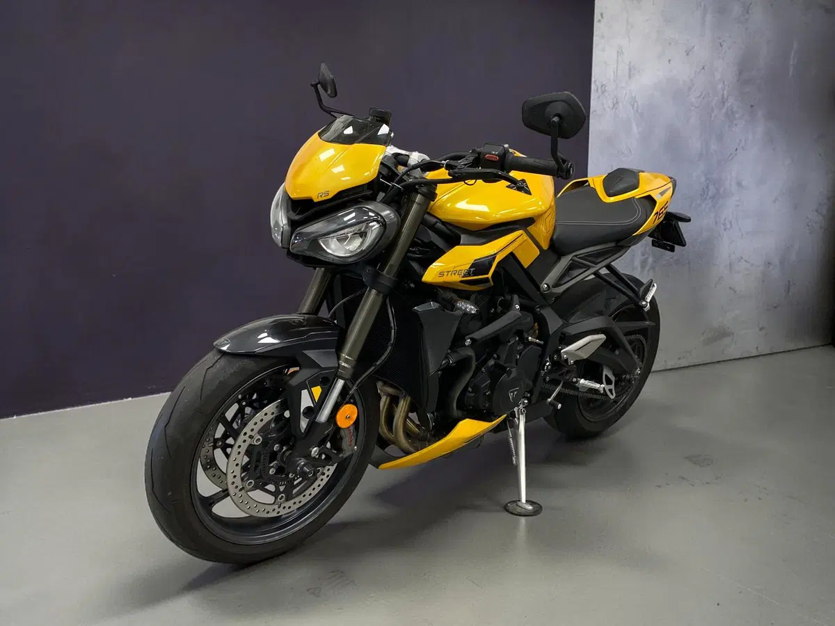 Triumph Street Triple 765 RS (2023 - 26) (5)