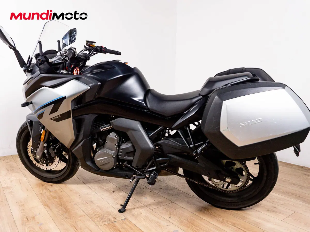 CFMOTO 650GT (2021 - 26) (7)