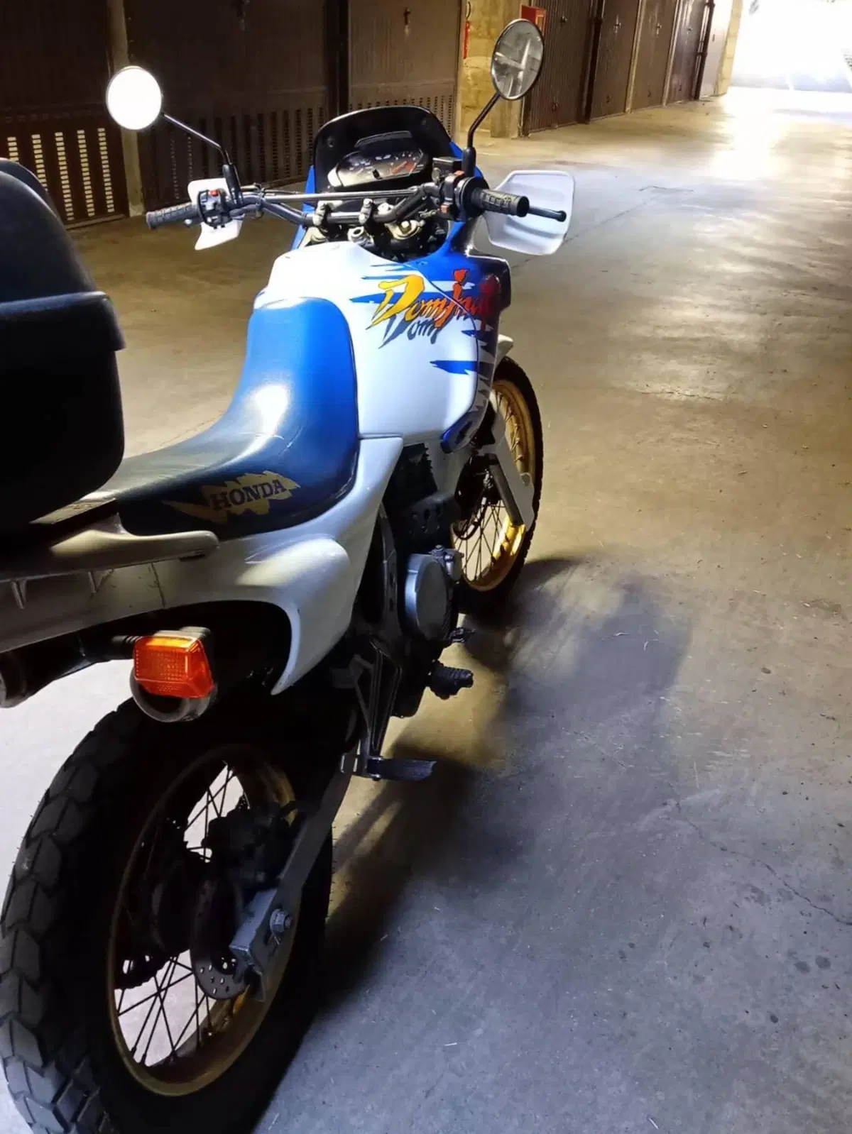 Honda NX 650 Dominator (1991 - 95) (7)