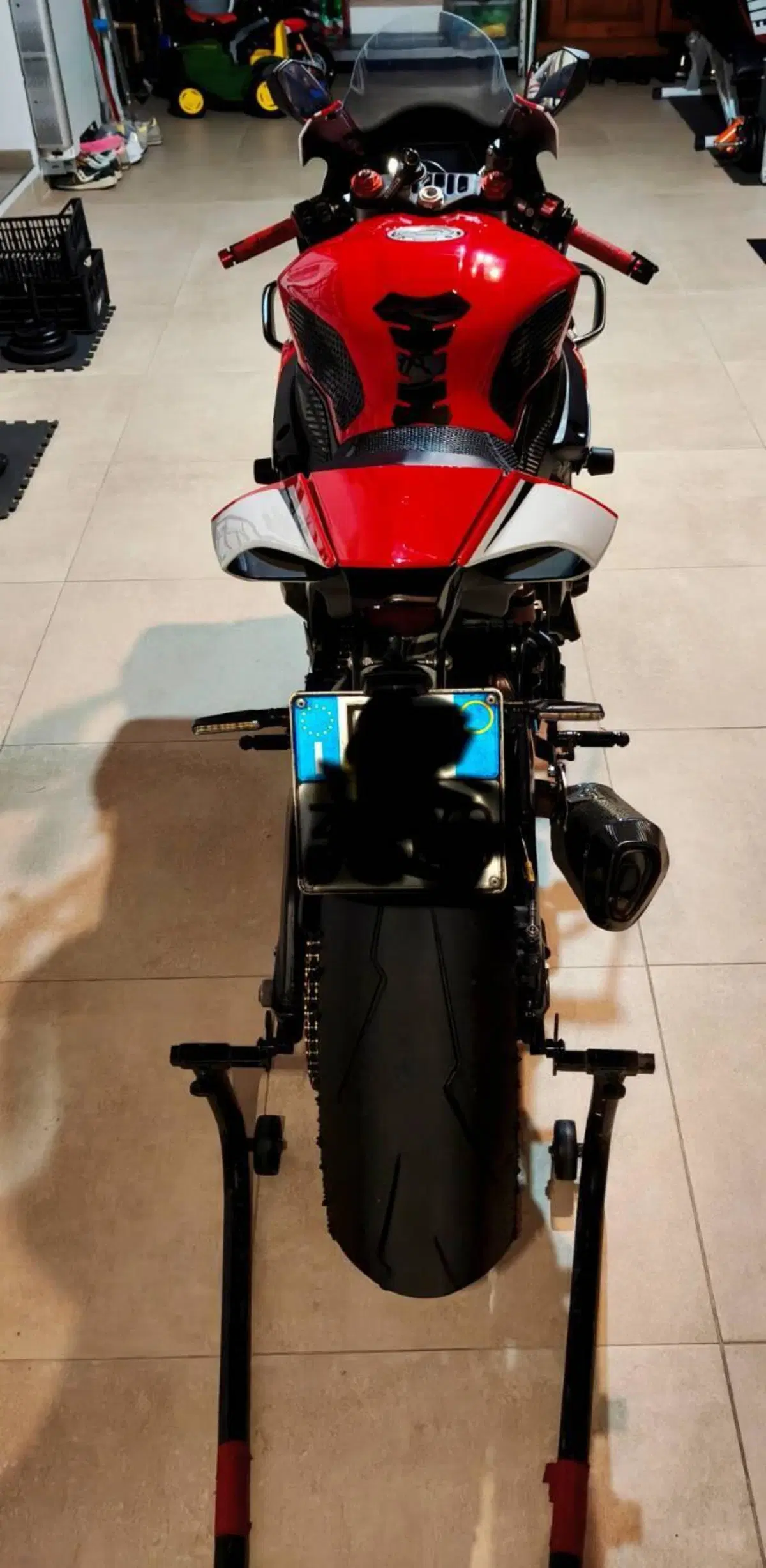Yamaha YZF R1 (2015 - 16) (4)