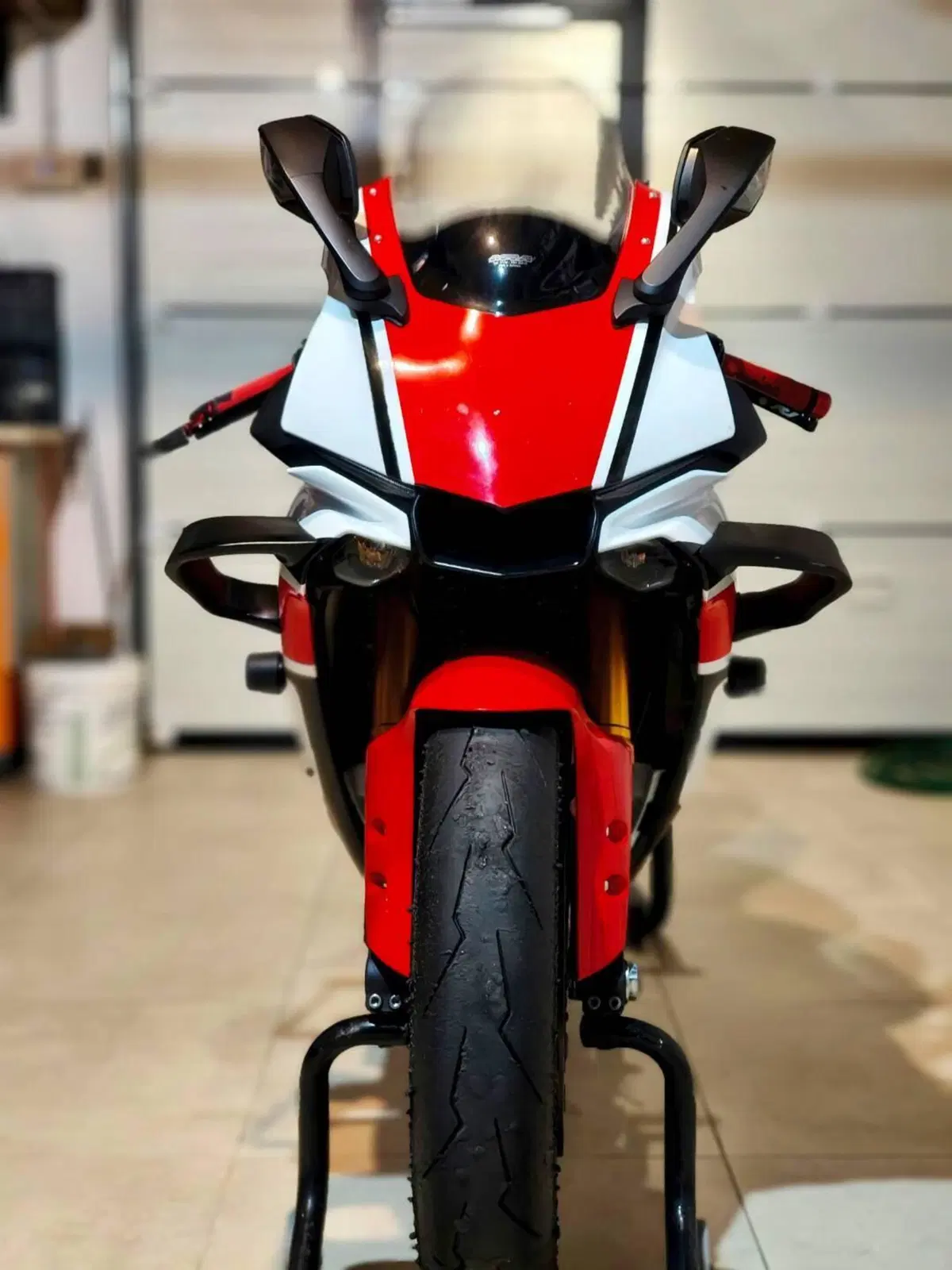 Yamaha YZF R1 (2015 - 16)