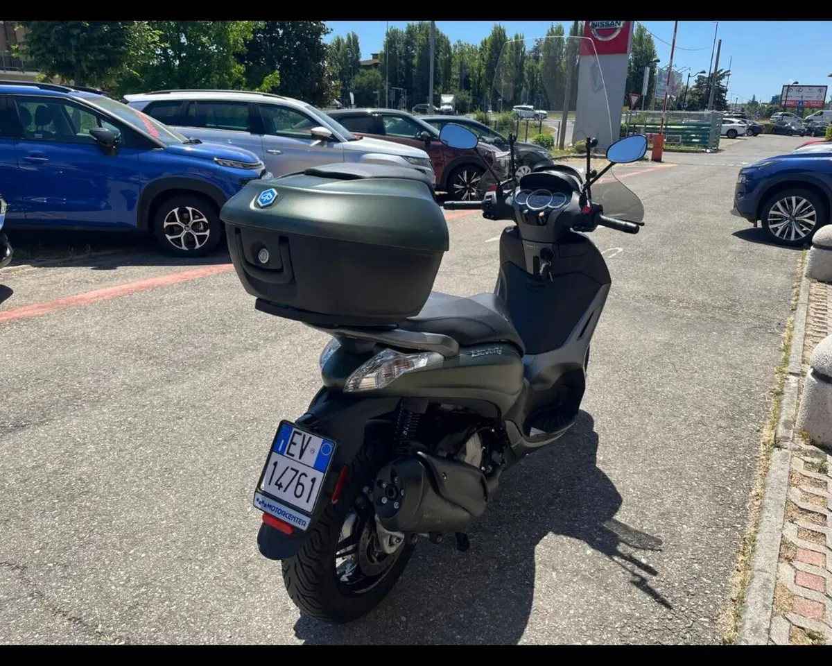 Piaggio Beverly 350 SportTouring ie ABS (2011 - 17) (5)