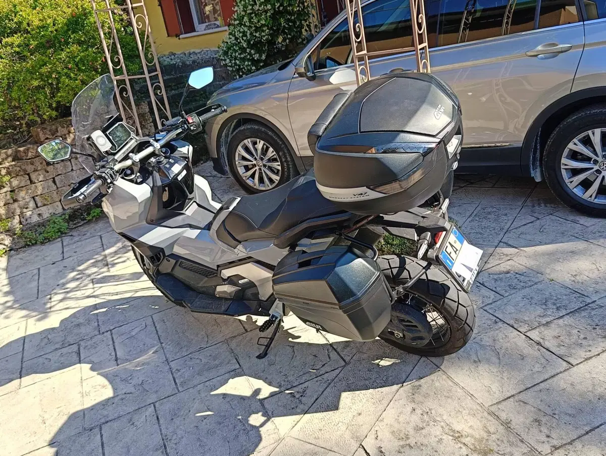 Honda X-ADV 750 DCT (2021 - 24) (10)