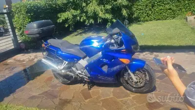 Honda VFR 800 (1998 - 01) usata