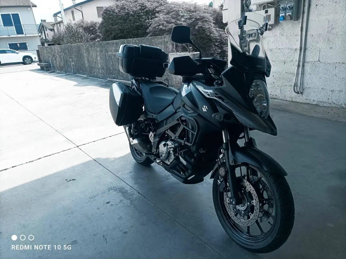 Suzuki V-Strom 650 (2021 - 25) (3)