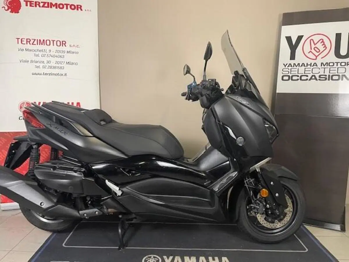 Yamaha X-Max 400 Tech Max (2020) (3)