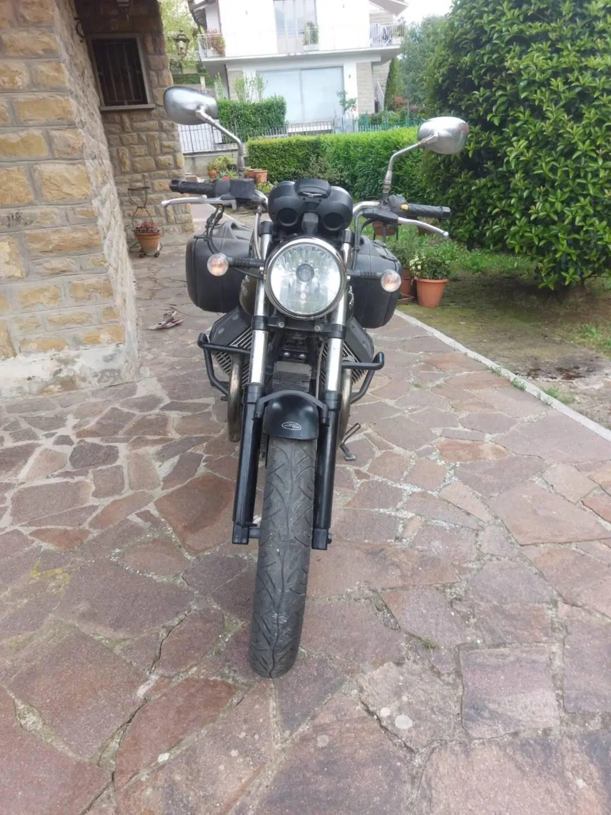 Moto Guzzi V7 Stone (2012 - 15) (3)