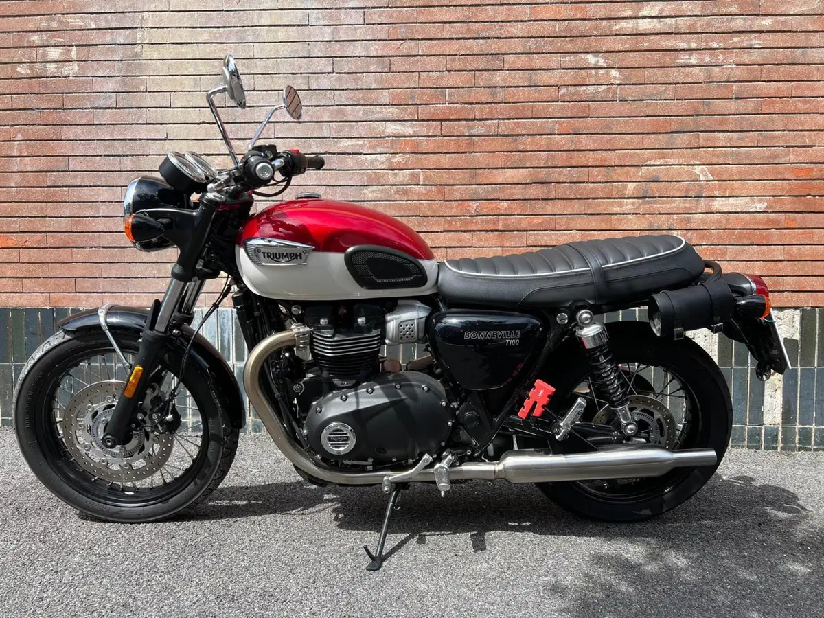 Triumph Bonneville T100 (2021 - 25) (2)