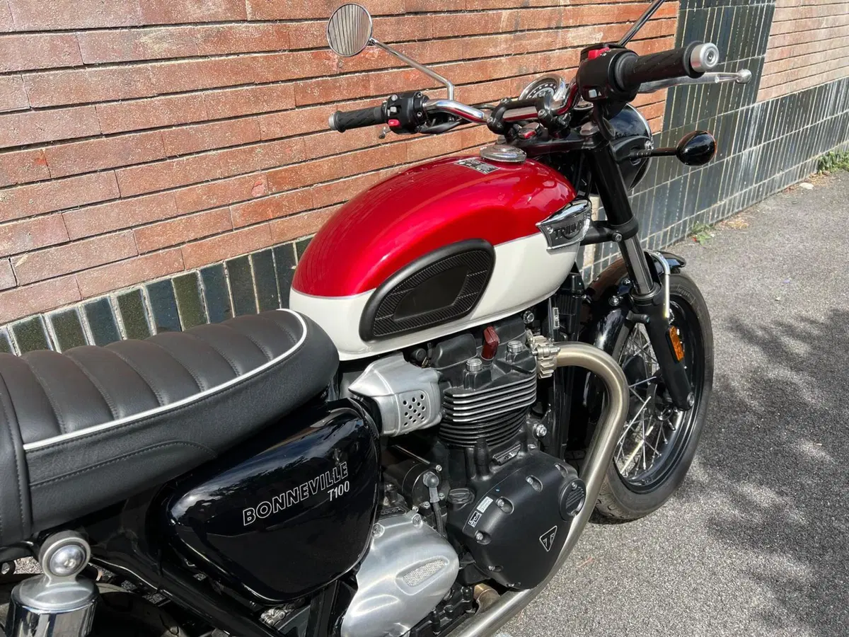 Triumph Bonneville T100 (2021 - 25) (3)