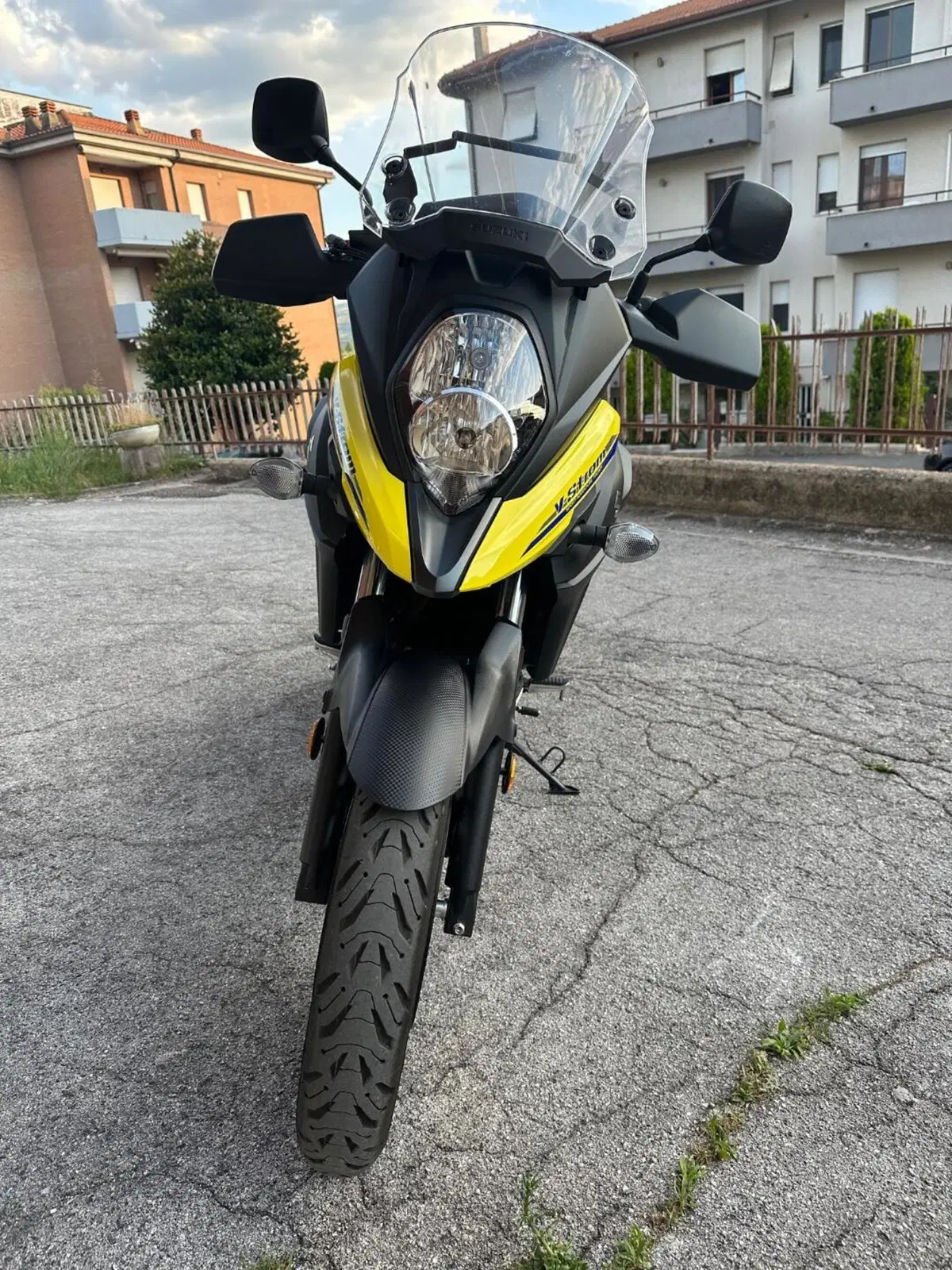 Suzuki V-Strom 650XT (2021 - 25) (2)