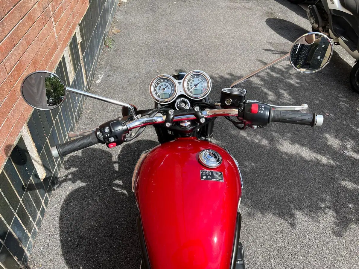 Triumph Bonneville T100 (2021 - 25) (7)