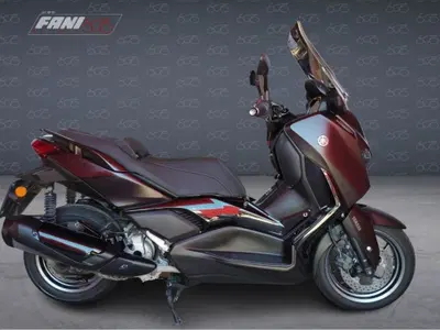 Yamaha X-Max 300 Tech Max (2025 - 26) usata