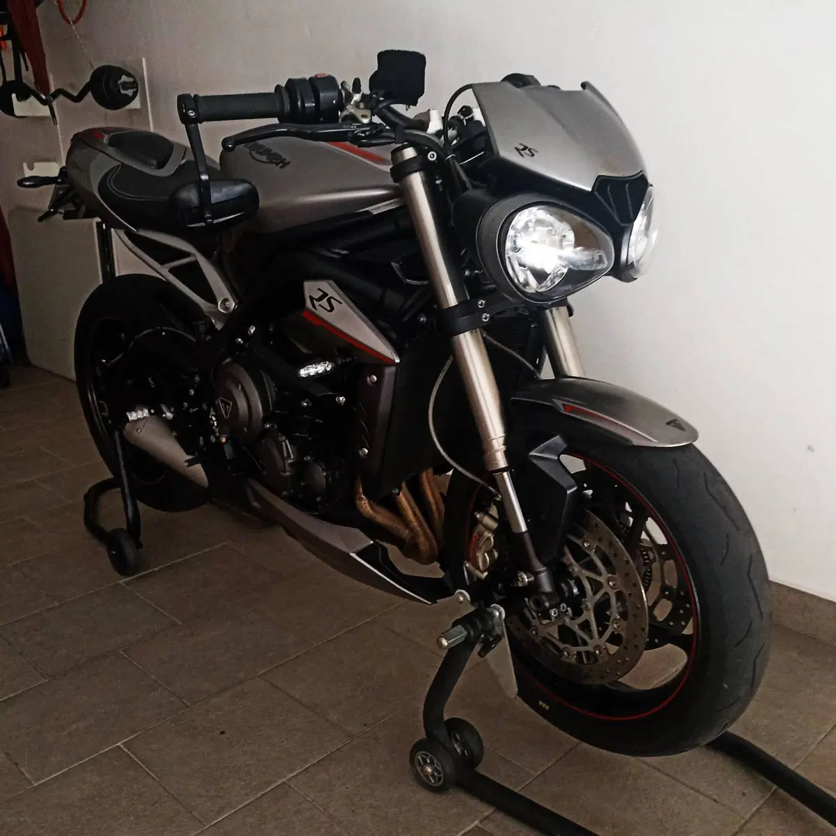 Triumph Street Triple RS (2017 - 19)