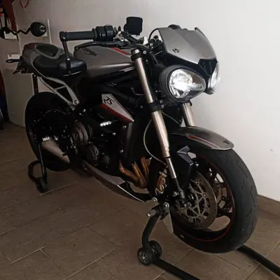 Triumph Street Triple RS (2017 - 19) usata